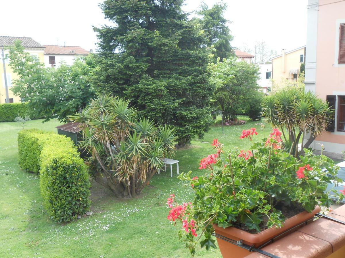 Casa Vacanze Orsi Lucca Exterior photo